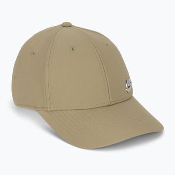 Kšiltovka Nike Dri-Fit Club khaki/metallic silver