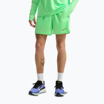 Pánské běžecké šortky Nike Miler illusion green