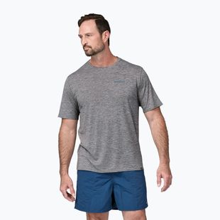 Pánské tričko Patagonia Cap Cool Daily Graphic Shirt Waters boardshort logo abalone blue/grey