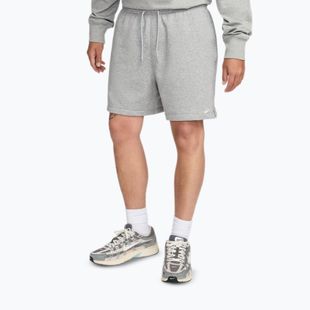 Pánské šortky Nike Club French Terry Flow dark grey heather/light smoke grey/white