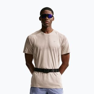 Pánské běžecké tričko Nike Stride Dri-Fit ADV cream li/mink brown
