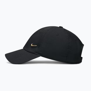 Kšiltovka Nike Dri-Fit Club Unstructured Metal Swoosh 2026 black/metallic gold