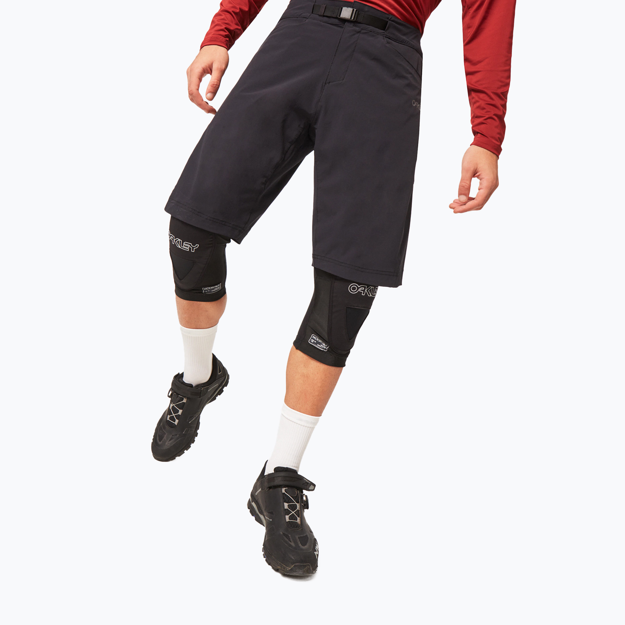 Pánské kraťasy Oakley Drop In MTB Bike Shorts Black FOA403124 (Drop In MTB FOA403124)