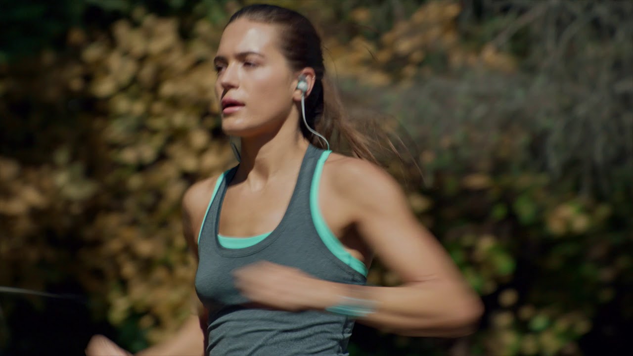 Sportovní hodinky Garmin Forerunner 245 Music bílé 010-02120-31