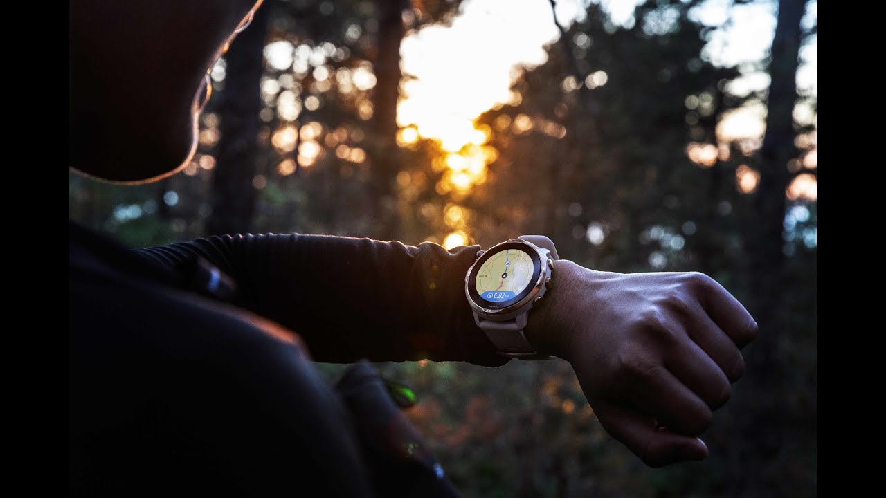 Sportovní hodinky Suunto 7 černé SS050382000